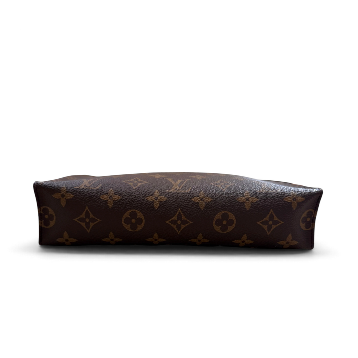 Louis Vuitton Pochette Toiletries — bottom